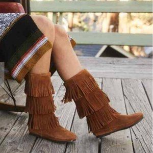 Minnetonka Brown Suede Fringe Moccasin 3 Layer Boots 6